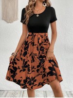  Floral Print Belted Dress