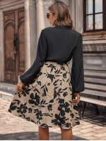  Floral Print Lantern Sleeve Belted Dress